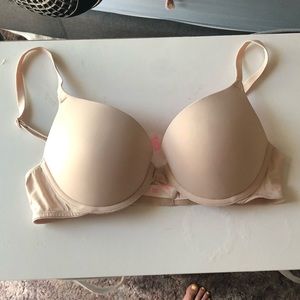 Pink nude push-up bra